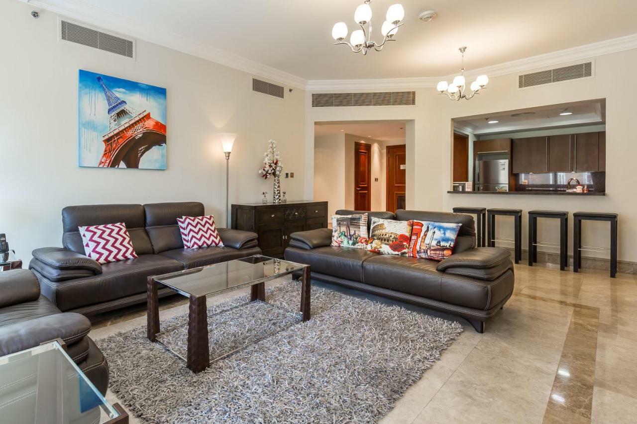 Beachfront Two Bedrooms On Palm Jumeirah By Deluxe Holiday Homes Дубай Екстериор снимка