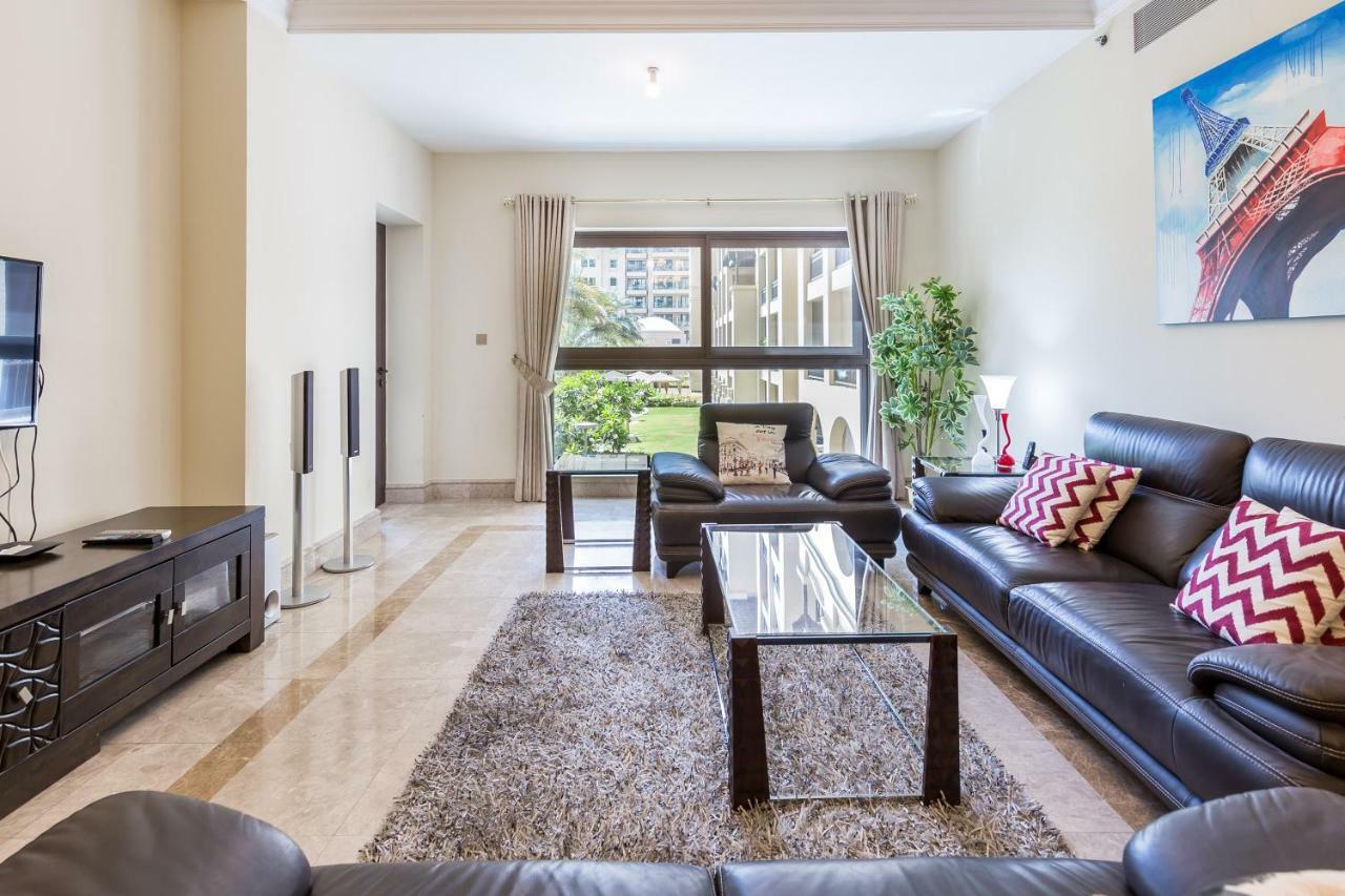 Beachfront Two Bedrooms On Palm Jumeirah By Deluxe Holiday Homes Дубай Екстериор снимка